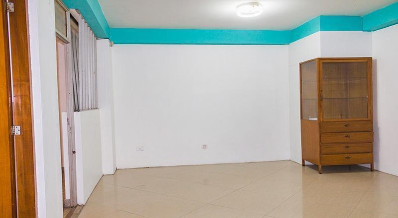 VENTA DE OFICINA 2° PISO EN AV. BALTA - CENTRO DE CHICLAYO